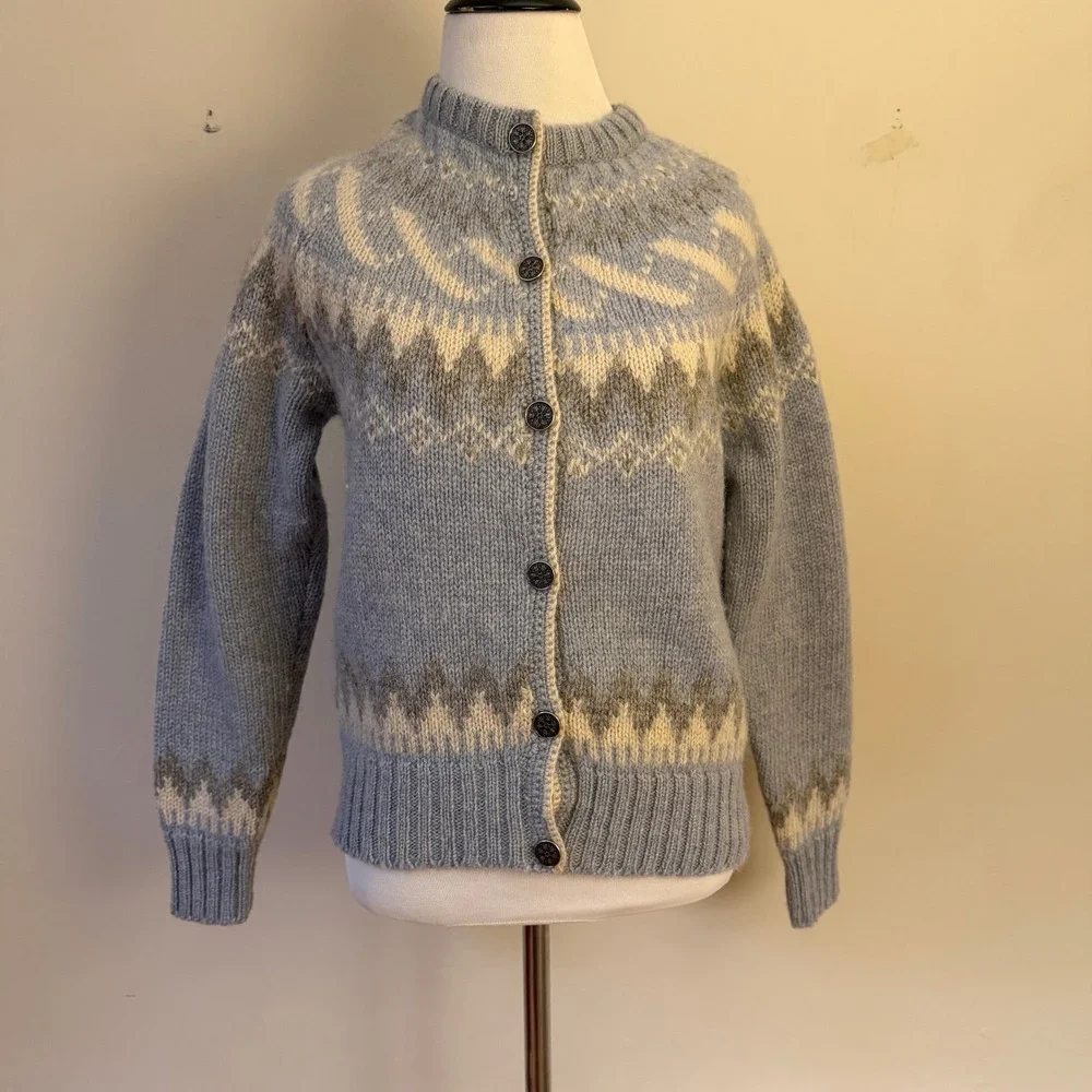 Vintage 80s Woolrich Woman Nordic Fair Isle 100% Wool Cardigan Sweater Size S